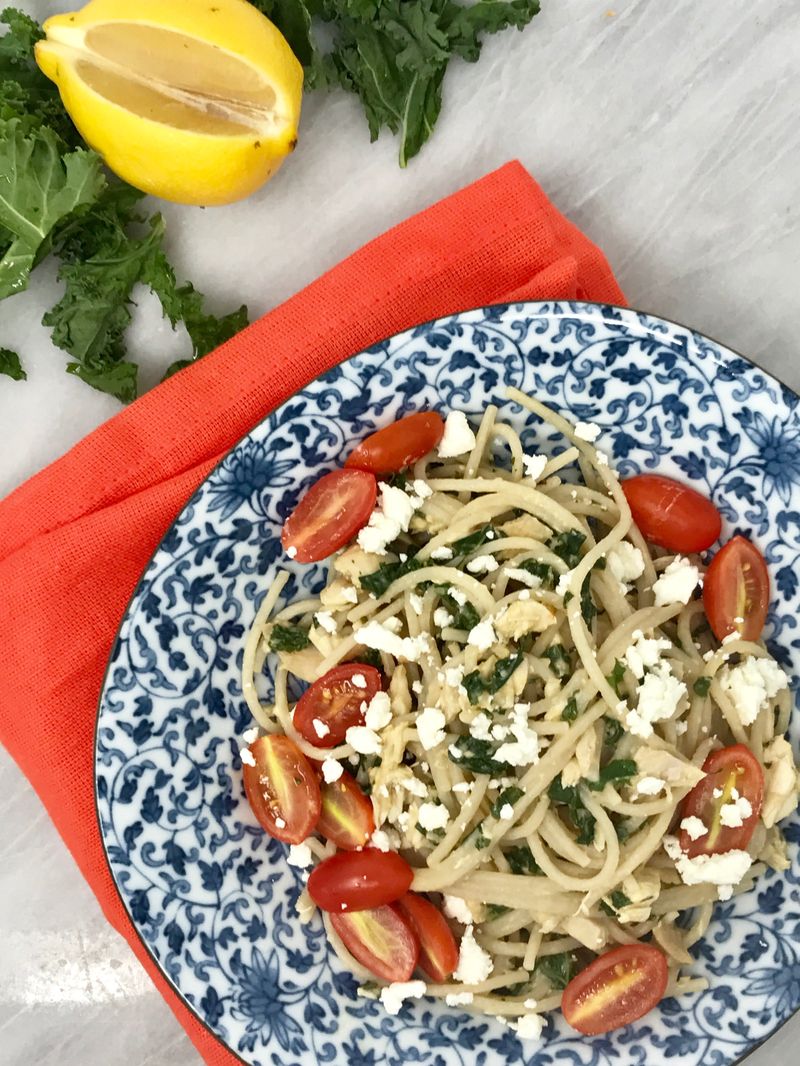 Hummus Pasta with Chicken and Kale