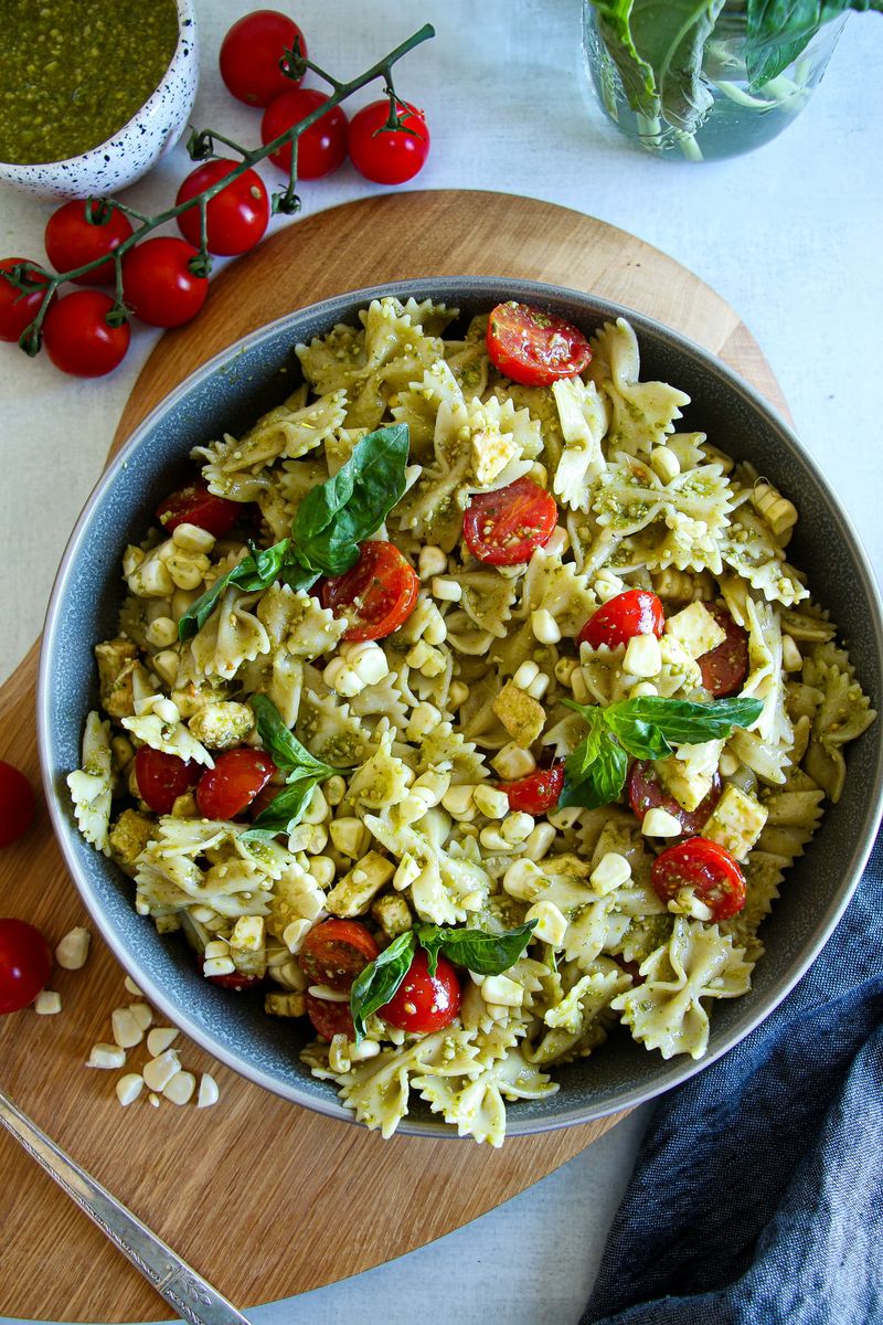 Healthy Summer Pesto Pasta Salad